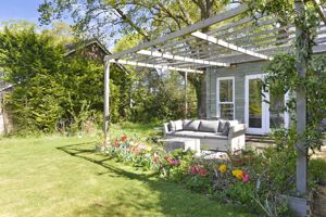 Photo 25- click for photo gallery